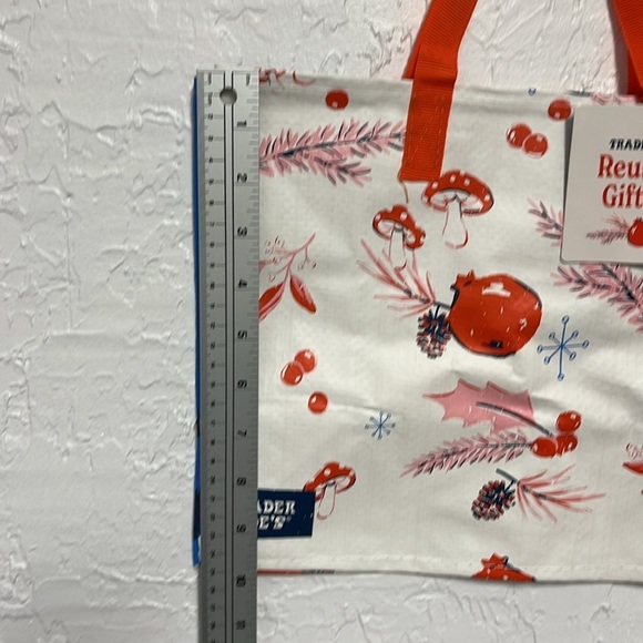 Trader Joe’s Mini Limited Edition Christmas 2024 Tote Reusable Gift Bag - Picture 3 of 3